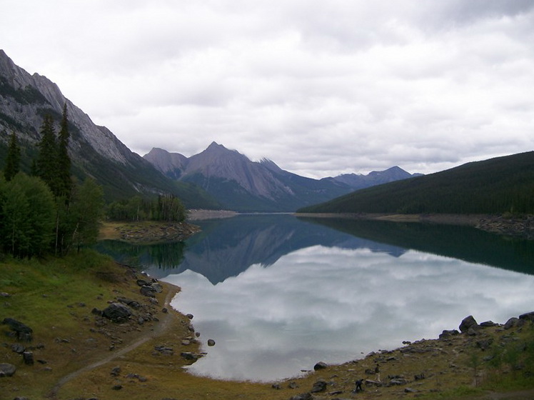 This image has an empty alt attribute; its file name is 100_0520.jpg